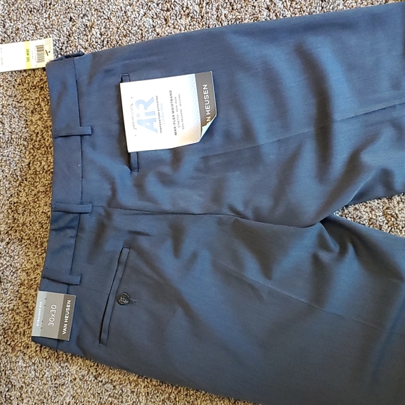 NWT Van Heusen slacks - Picture 4 of 4